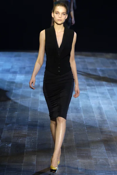 Look 11